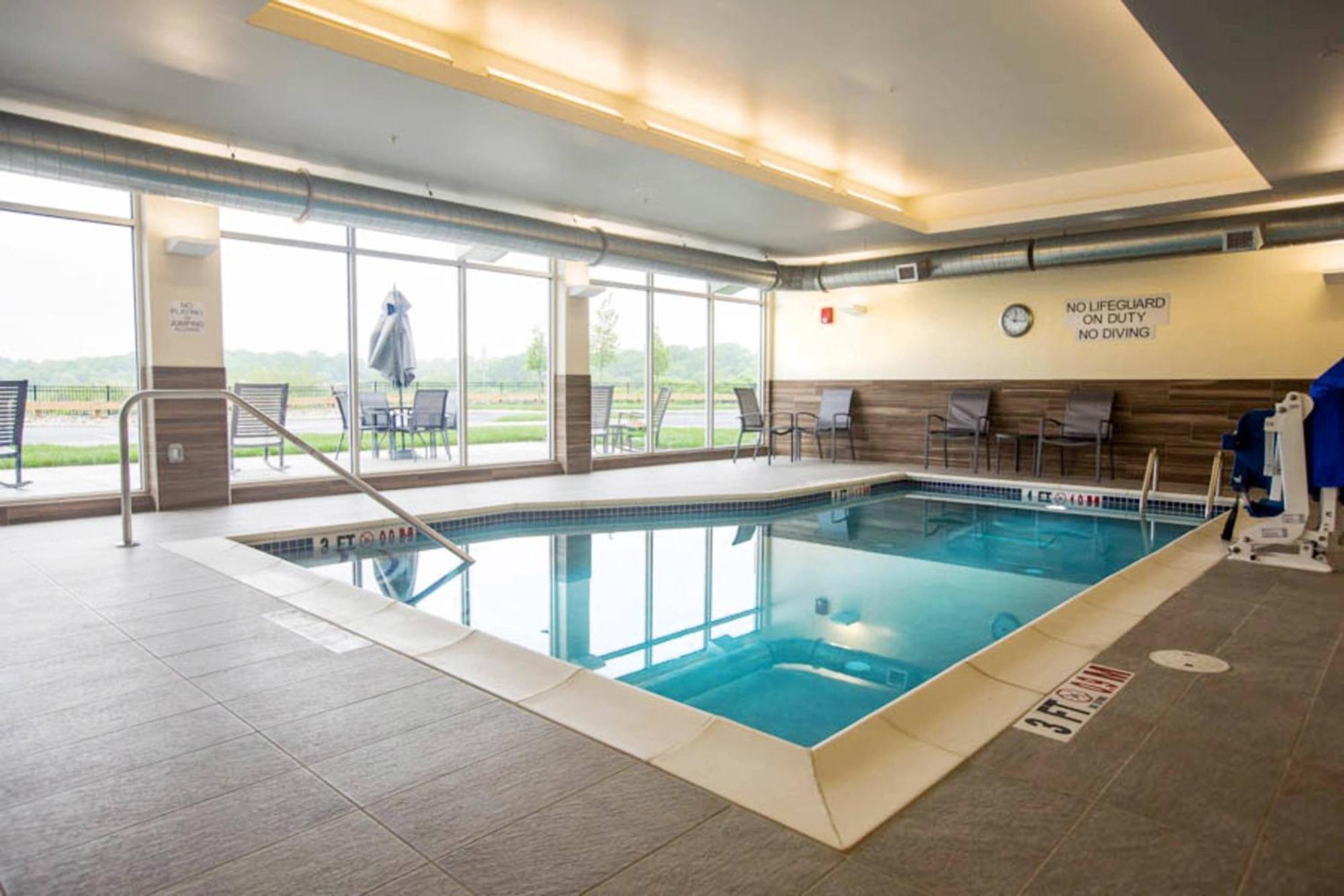 Fairfield Inn & Suites By Marriott Philadelphia Broomall/Newtown Square Exterior foto